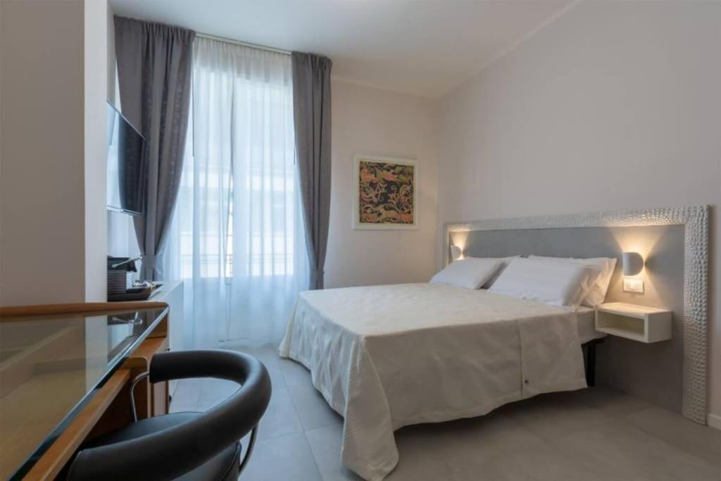 Stylish Four Bedrooms Apartment - Florence Center Екстер'єр фото